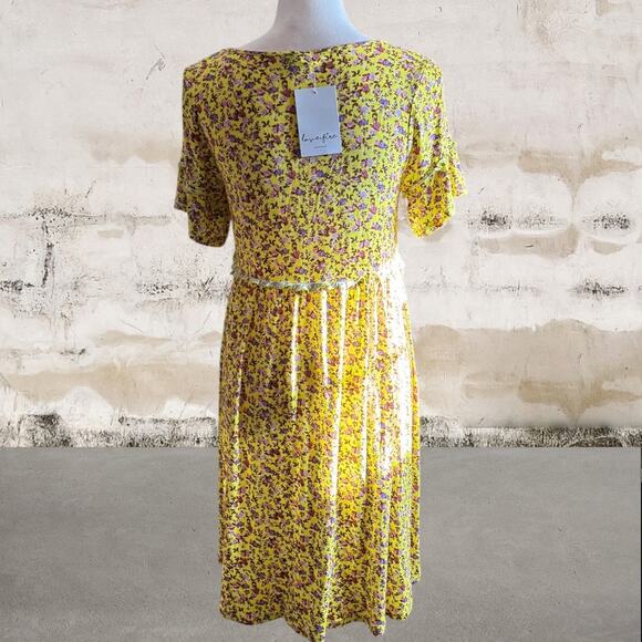 Love & Fire NWT Yellow With Ditsy Floral Summer Dress Size Large - Picture 3 of 5